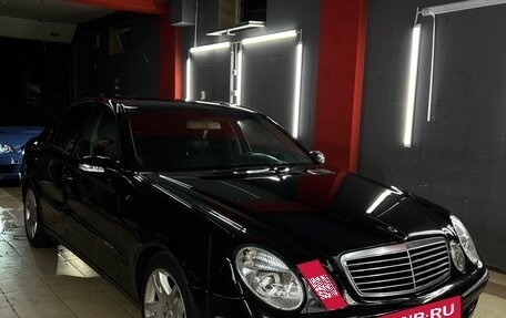 Mercedes-Benz E-Класс, 2004 год, 870 000 рублей, 3 фотография