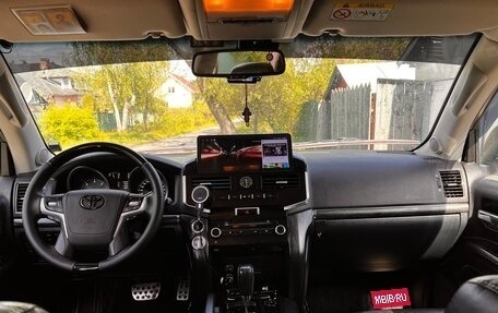 Toyota Land Cruiser 200, 2013 год, 3 550 000 рублей, 8 фотография