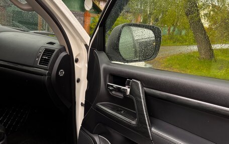 Toyota Land Cruiser 200, 2013 год, 3 550 000 рублей, 13 фотография