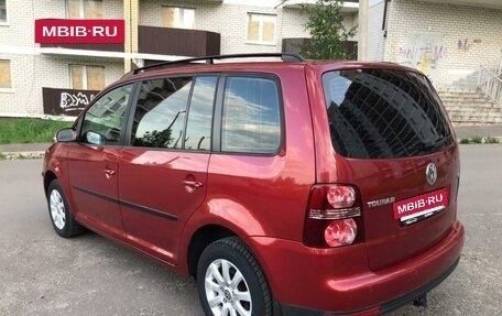 Volkswagen Touran III, 2008 год, 750 000 рублей, 7 фотография