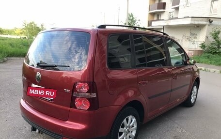 Volkswagen Touran III, 2008 год, 750 000 рублей, 5 фотография