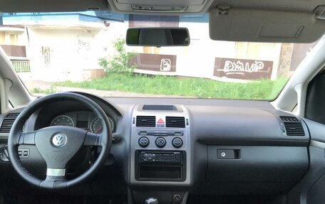 Volkswagen Touran III, 2008 год, 750 000 рублей, 17 фотография