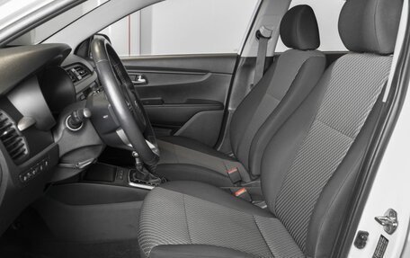KIA Rio IV, 2018 год, 1 361 400 рублей, 16 фотография