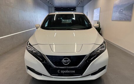 Nissan Leaf II, 2019 год, 1 799 000 рублей, 2 фотография