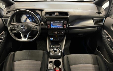 Nissan Leaf II, 2019 год, 1 799 000 рублей, 9 фотография