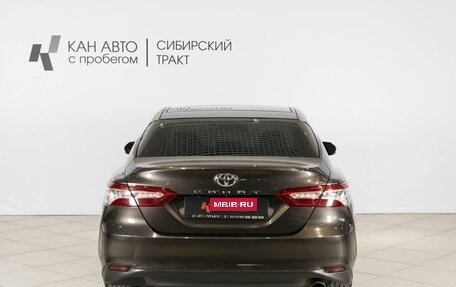 Toyota Camry, 2019 год, 2 950 000 рублей, 8 фотография