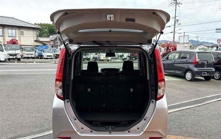 Toyota Roomy I, 2022 год, 1 095 000 рублей, 7 фотография