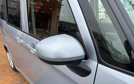 Toyota Roomy I, 2022 год, 1 095 000 рублей, 9 фотография