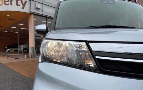 Toyota Roomy I, 2022 год, 1 095 000 рублей, 11 фотография