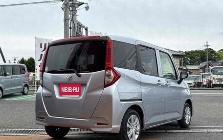 Toyota Roomy I, 2022 год, 1 095 000 рублей, 4 фотография