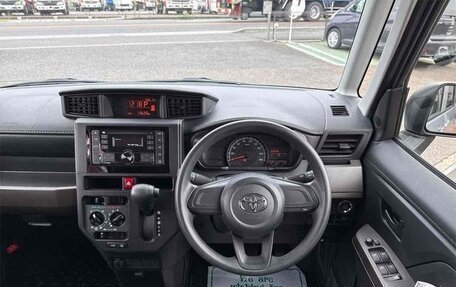 Toyota Roomy I, 2022 год, 1 095 000 рублей, 20 фотография