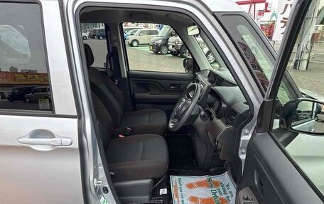 Toyota Roomy I, 2022 год, 1 095 000 рублей, 15 фотография