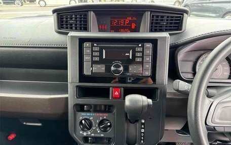 Toyota Roomy I, 2022 год, 1 095 000 рублей, 22 фотография