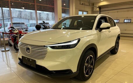 Honda Vezel, 2024 год, 4 490 000 рублей, 3 фотография