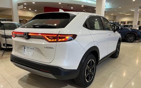 Honda Vezel, 2024 год, 4 490 000 рублей, 7 фотография