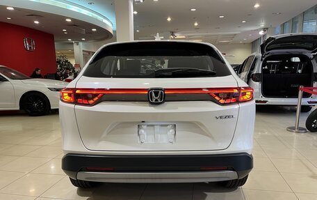 Honda Vezel, 2024 год, 4 490 000 рублей, 6 фотография