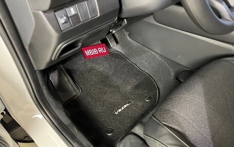 Honda Vezel, 2024 год, 4 490 000 рублей, 13 фотография