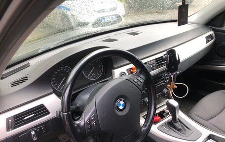 BMW 3 серия, 2011 год, 930 000 рублей, 8 фотография