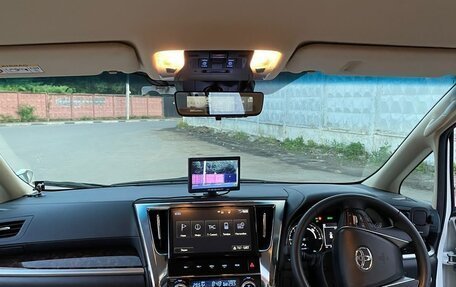 Toyota Vellfire II, 2018 год, 4 900 000 рублей, 3 фотография