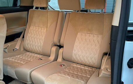Toyota Vellfire II, 2018 год, 4 900 000 рублей, 6 фотография