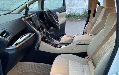 Toyota Vellfire II, 2018 год, 4 900 000 рублей, 7 фотография