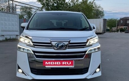 Toyota Vellfire II, 2018 год, 4 900 000 рублей, 18 фотография