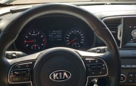KIA Sportage IV рестайлинг, 2018 год, 2 145 000 рублей, 10 фотография