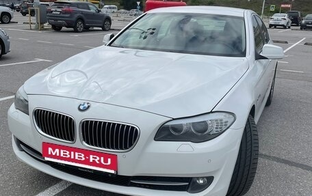 BMW 5 серия, 2012 год, 1 950 000 рублей, 13 фотография