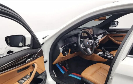 BMW 5 серия, 2022 год, 3 710 000 рублей, 10 фотография