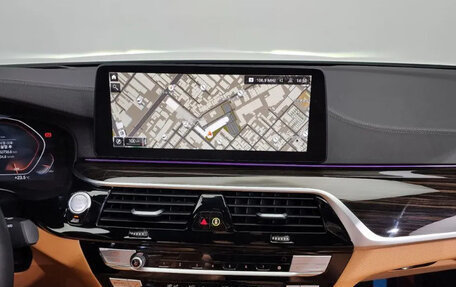 BMW 5 серия, 2022 год, 3 710 000 рублей, 14 фотография