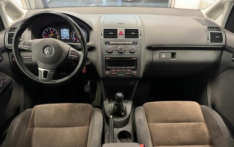 Volkswagen Touran III, 2012 год, 1 089 000 рублей, 8 фотография