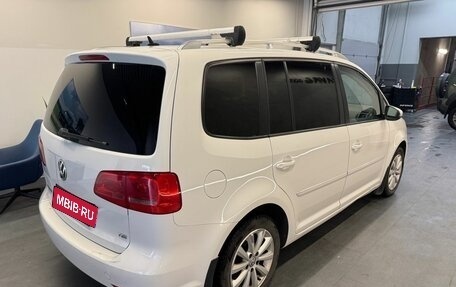 Volkswagen Touran III, 2012 год, 1 089 000 рублей, 4 фотография