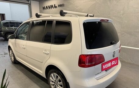 Volkswagen Touran III, 2012 год, 1 089 000 рублей, 6 фотография
