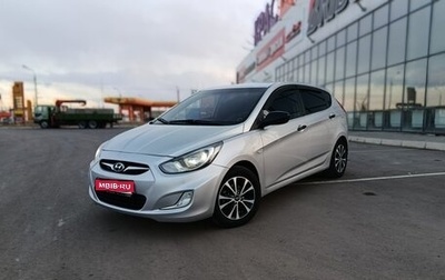 Hyundai Solaris II рестайлинг, 2012 год, 590 000 рублей, 1 фотография