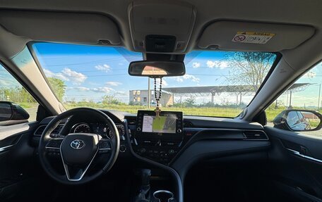 Toyota Camry, 2021 год, 3 300 000 рублей, 9 фотография