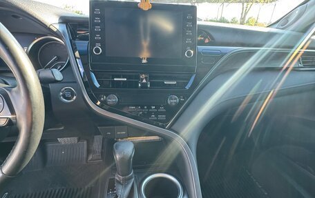 Toyota Camry, 2021 год, 3 300 000 рублей, 13 фотография