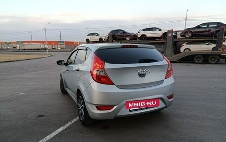 Hyundai Solaris II рестайлинг, 2012 год, 590 000 рублей, 4 фотография