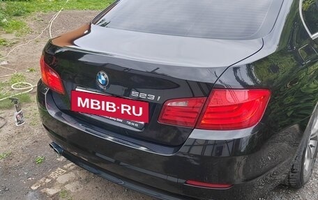 BMW 5 серия, 2011 год, 1 650 000 рублей, 18 фотография
