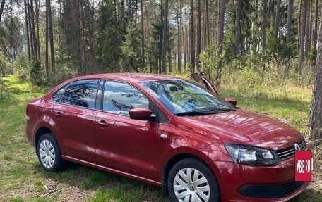 Volkswagen Polo VI (EU Market), 2012 год, 748 000 рублей, 2 фотография