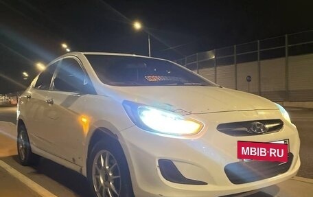 Hyundai Solaris II рестайлинг, 2013 год, 600 000 рублей, 2 фотография