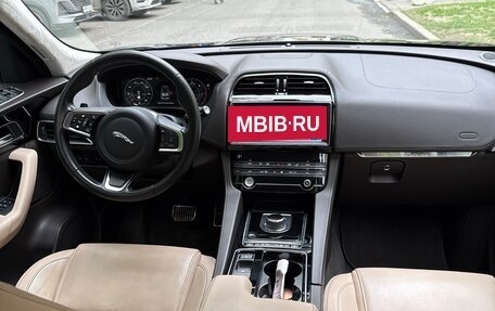 Jaguar F-Pace, 2019 год, 3 150 000 рублей, 9 фотография
