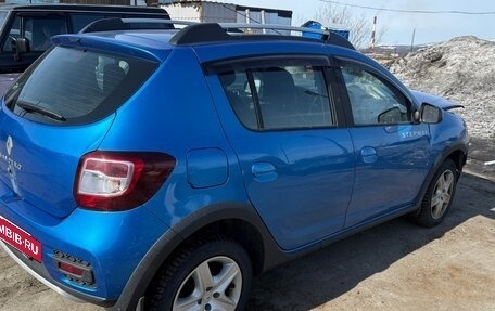Renault Sandero II рестайлинг, 2016 год, 300 000 рублей, 2 фотография