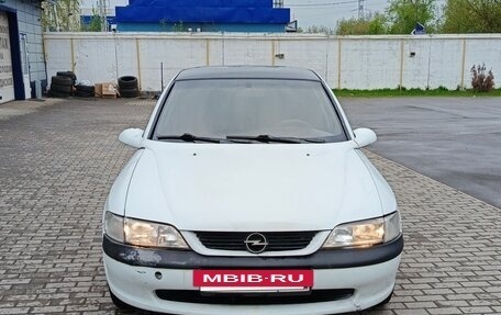 Opel Vectra B рестайлинг, 1996 год, 220 000 рублей, 3 фотография
