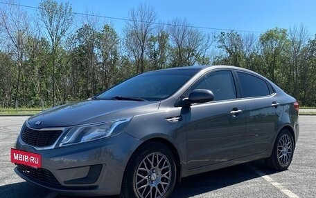 KIA Rio III рестайлинг, 2013 год, 890 000 рублей, 6 фотография