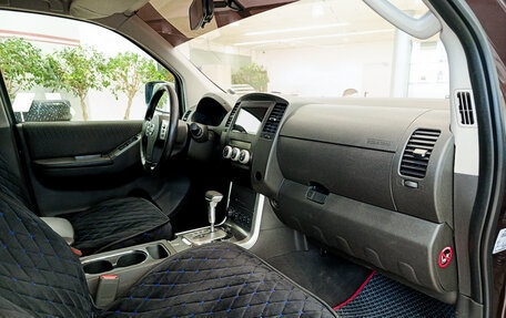 Nissan Navara (Frontier), 2011 год, 1 464 000 рублей, 13 фотография