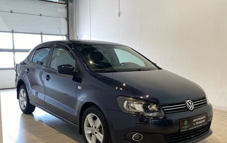 Volkswagen Polo VI (EU Market), 2011 год, 685 000 рублей, 2 фотография