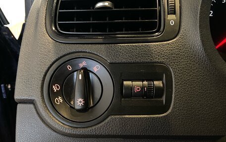 Volkswagen Polo VI (EU Market), 2011 год, 685 000 рублей, 18 фотография