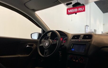 Volkswagen Polo VI (EU Market), 2011 год, 685 000 рублей, 24 фотография