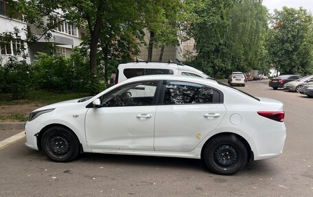 KIA Rio IV, 2017 год, 780 000 рублей, 7 фотография