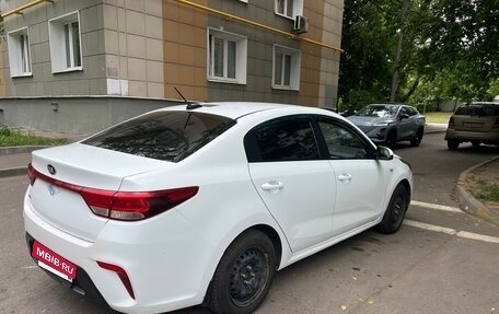 KIA Rio IV, 2017 год, 780 000 рублей, 2 фотография